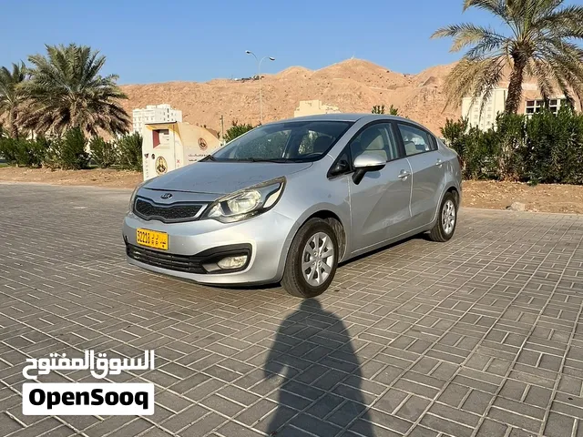 Kia Rio 2014 EX Sedan in Silver with GCC Specs and Full Features