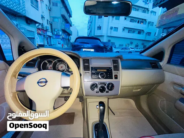 Nissan Tiida