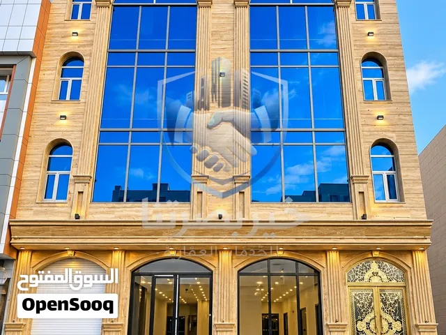 بناية 4 طوابق للبيع/الجنينة