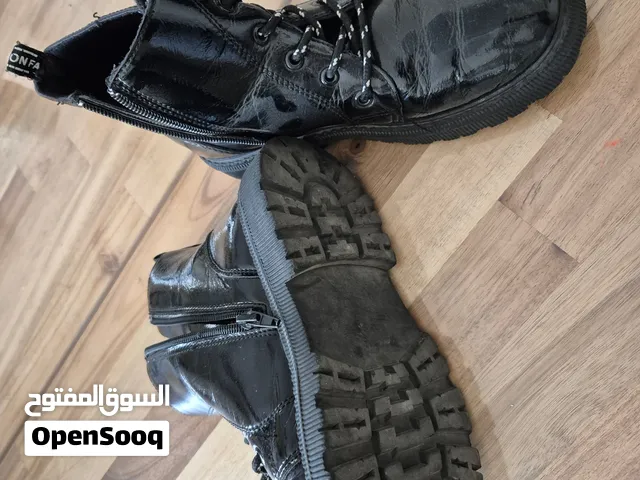 girls black boots size 35/36