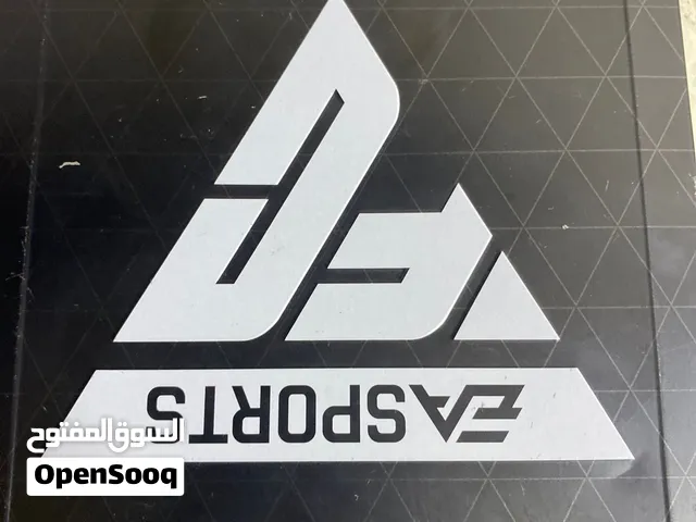 بلايستيشن 4 مستخدم اربع اشهر ثاني