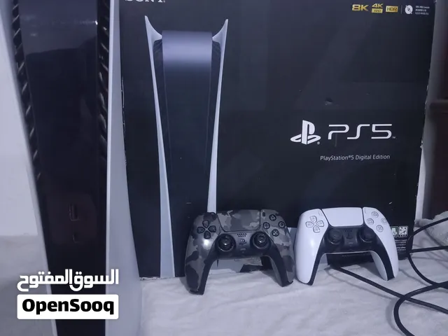 بلايستيشن فايف ديجيتل استعمال نظيف  معاه يد اصلية ويد تانية
