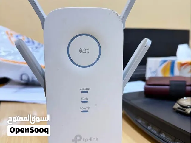 موسع نطاق واي فاي أقصى مساحة تغطية: تصل إلى 14000 قدم مربع
