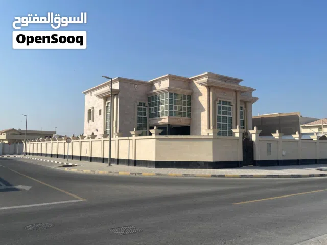 للبيع فيلا دورين في الشارقه منطقة الطرفا اول ساكن موقع مميز جدا و مساحات واسعة
