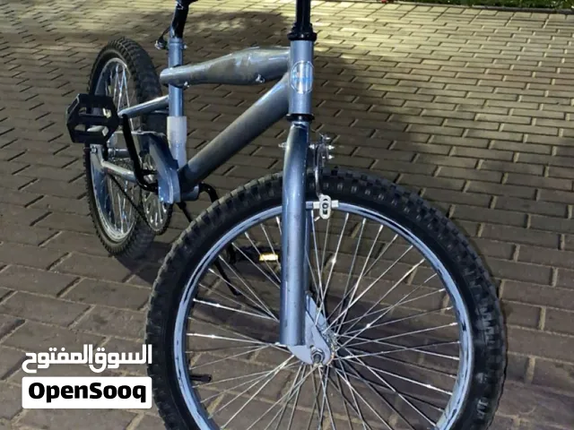 سيكل كوبرا للبيع مقاس 20 يبغا له صيانه السعر المطلوب 220