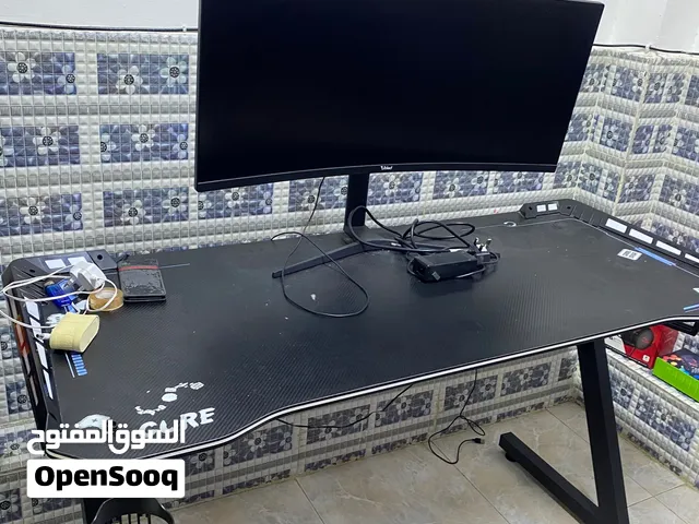للبيع طاولة GAMER