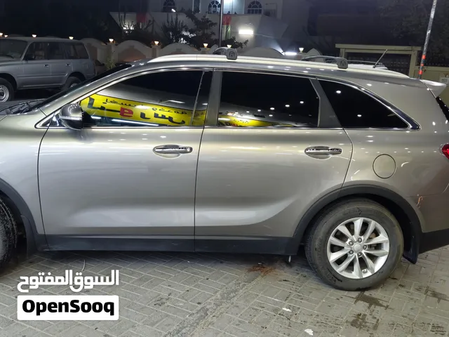 Used Kia Sorento in Ajman