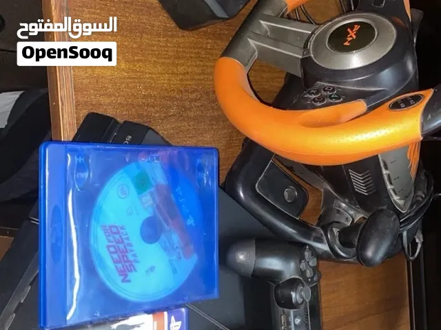 بلايستيشن 4عادي  مش مصلح ولا فيه اي اعطال مش مفتوح ومابطلع صوت عالي   مع يد اصلية و يد كوبي