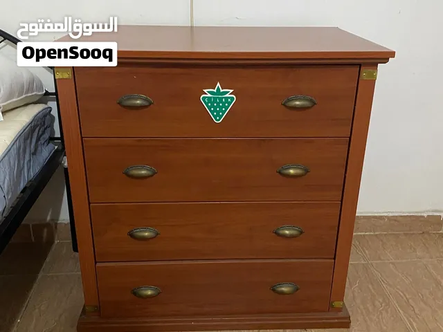 طاولة تخت