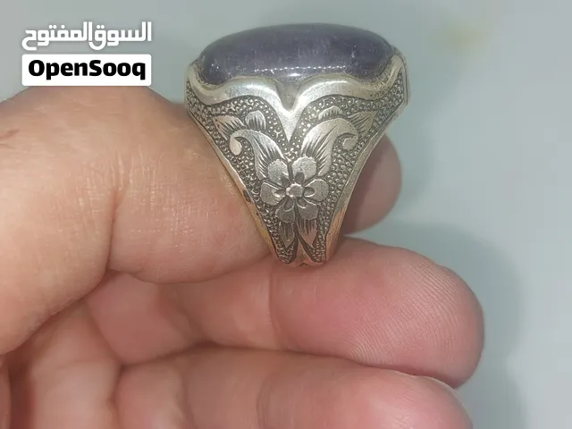خاتم فضة عيار 925 متوج بحجر الجمشت الطبيعي