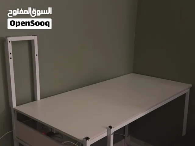 طاوله مكتبية