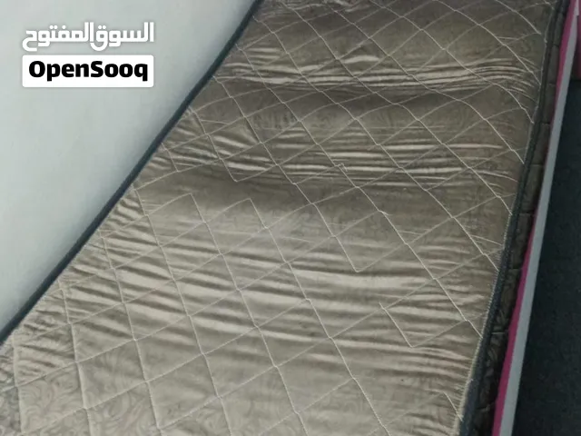 غرفة نوم اطفال او  للبنات تخت عدد 2و خزانة 240