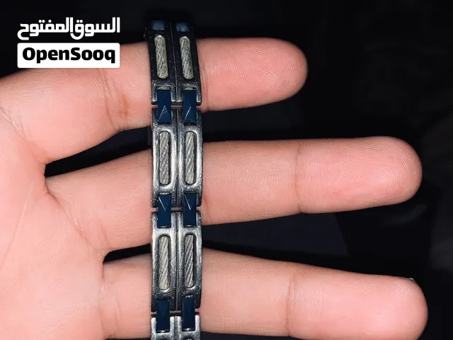 اسوارة مكتوب عليها تيتانيوم حط سعرك