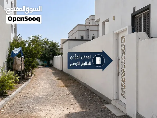 طابق أرضي للإيجار – للتخزين فقط