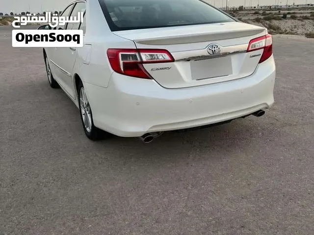 تويوتا كامري للبيع 2014