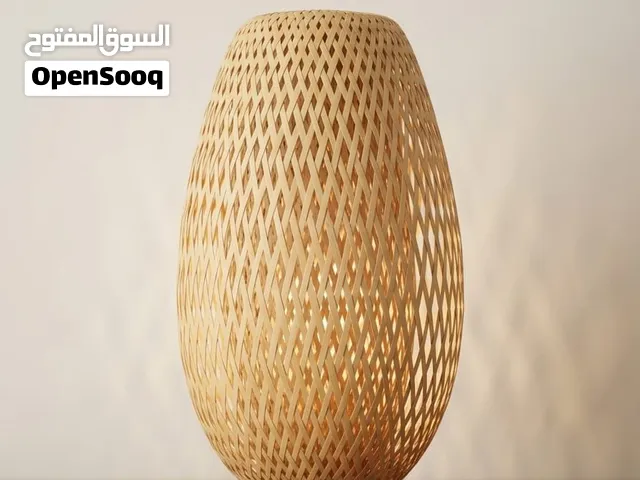 مصباح طاولة للبيع بحاله ممتازه جدا