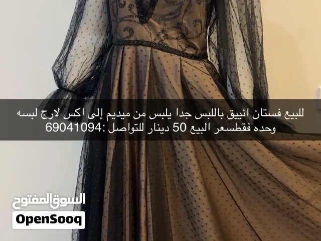 اللبيع فساتين سهره استعمال خفيف شرط نظافه