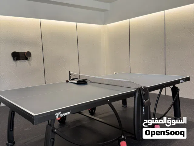 Tennis table