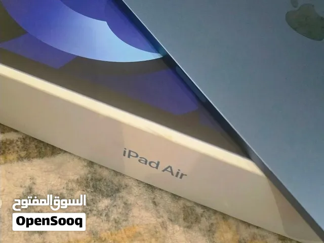 Apple iPad Air 5 128 GB in Amman