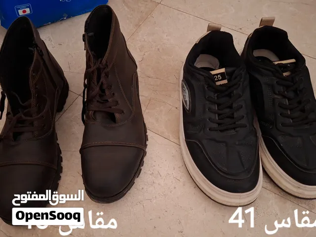 2 حذاء بشكل مميز وجميل