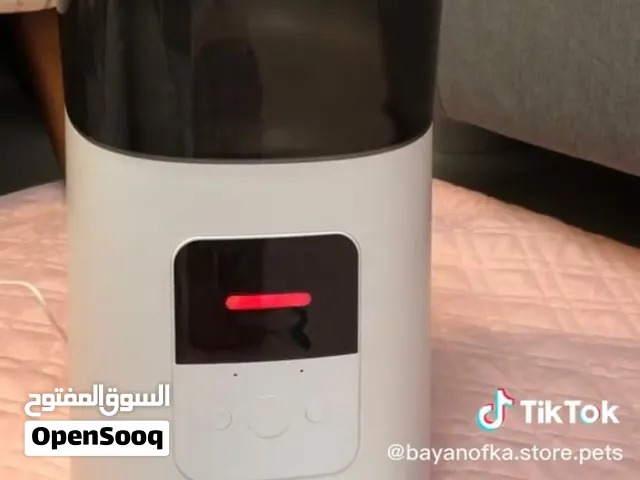 موزع طعام أوتوماتيكي للحيوانات الأليفة (Automatic Pet