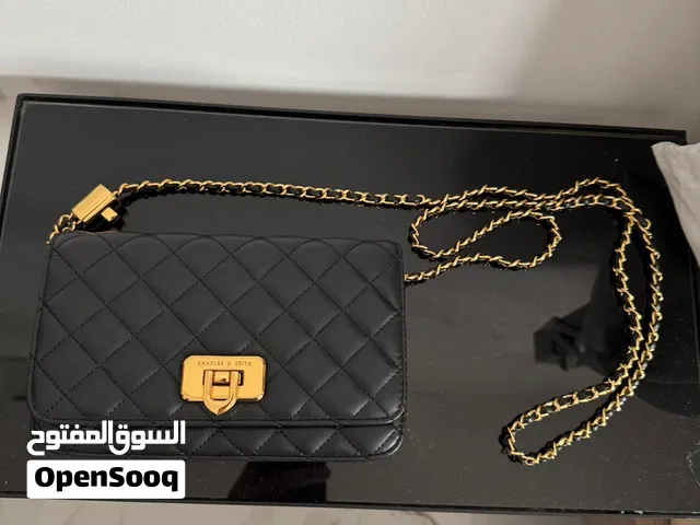 شنطة شارلز & كيث