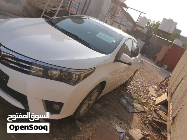 Toyota Corolla limited 2015 for urgent sell