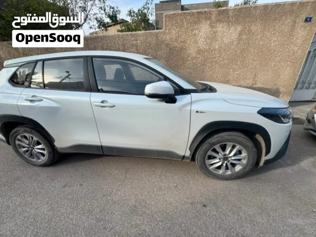 2024 تويوتا كورولا كروس Standard