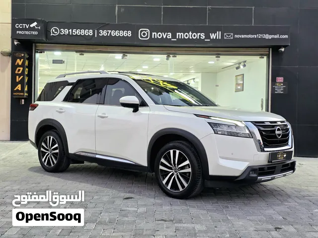 Nissan Pathfinder SL 4X4