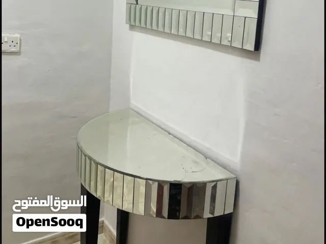 طاوله مع مرايا للمداخل/كونسول