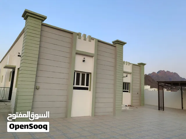 منزل للبيع في حي الامجاد