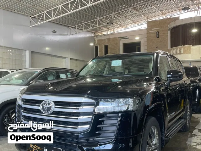 لاندكروزر ساس GXR 2025 / السعر 71 الف دولار / عداد 32 الف