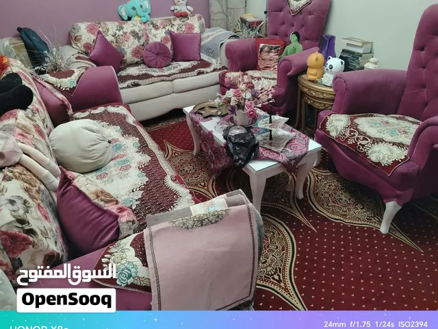 طقم انتريه خشب زان عموله استعمال شبه جديد