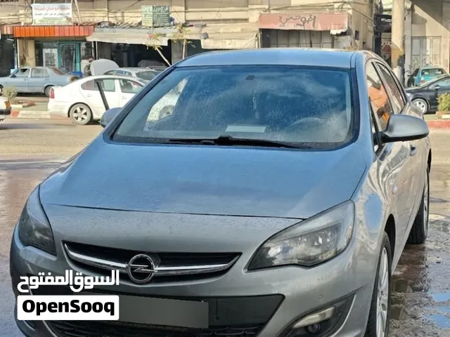 Opel astra J 2012