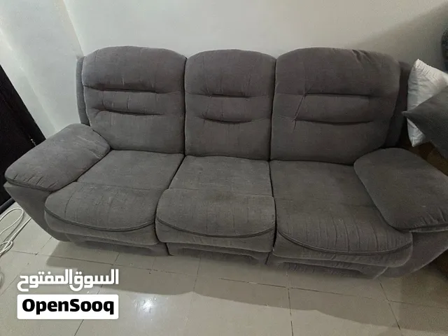 من الهوم سنتر كنب امريكي 3 مقاعد