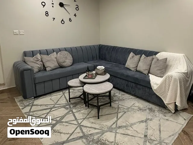 جلسه حرف L للبيع مترين في ثلاثة نظيفة جدا