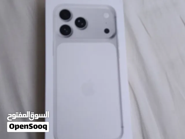 iphone 17 pro max silver