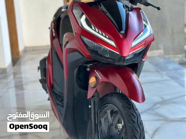 هوندا كليك موديل 2023.  مستعمله نظيفه