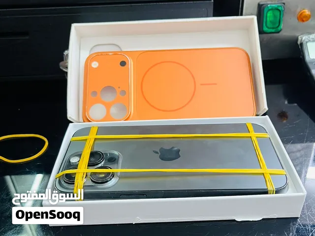 iPhone 14 Pro Max الجهاز شبه جديد استعمال بسيط للبيع والسعر مناسب  نوع الجهاز امريكي