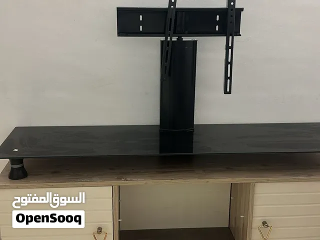 طاولة التلفزيون