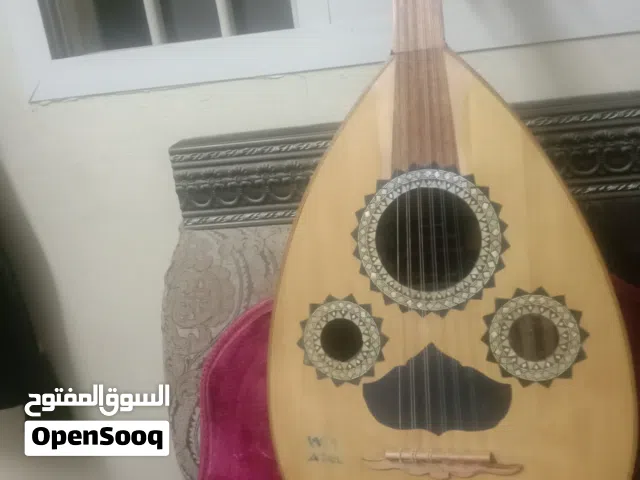 عود مصري محمد امين حجم كبير قديم ممتاز جدا صوت شرقي بحت......................  ...........         .