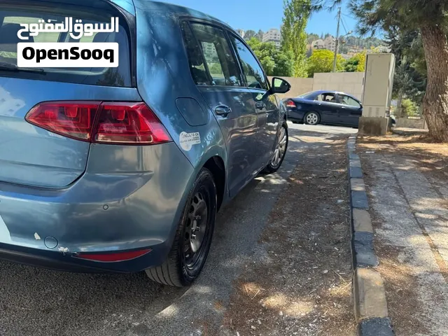 e golf 2015 نضيفةللبيع