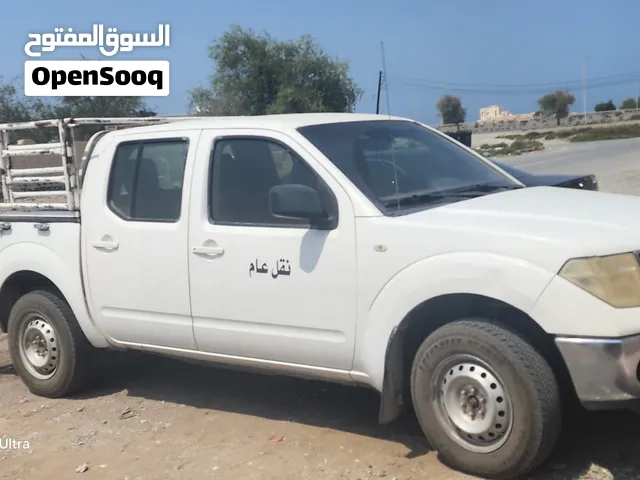 نيسان نافارا 2016