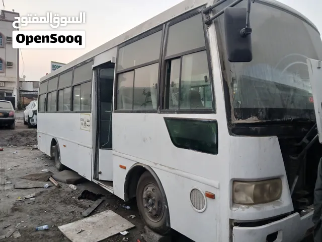 للبيع قطع غيار باص صغير اشوك لايلند