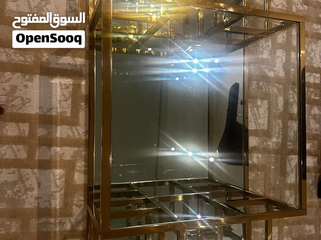 طاولة وسط فاخرة زجاج مع ستيل ذهبي للبيع