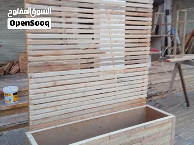 معدات حدائق  واحواض فخار للزرع واحواض خشبية كبيرة وصغيرة..الاسعار تبدأ من 5 ريال الي35 ريال لمقاس