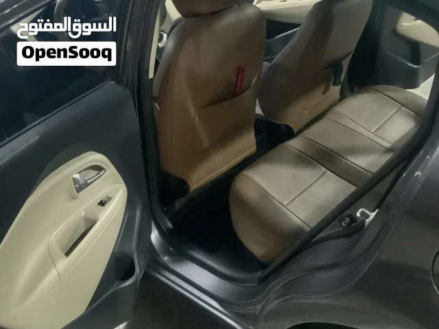 Kia Rio Salon