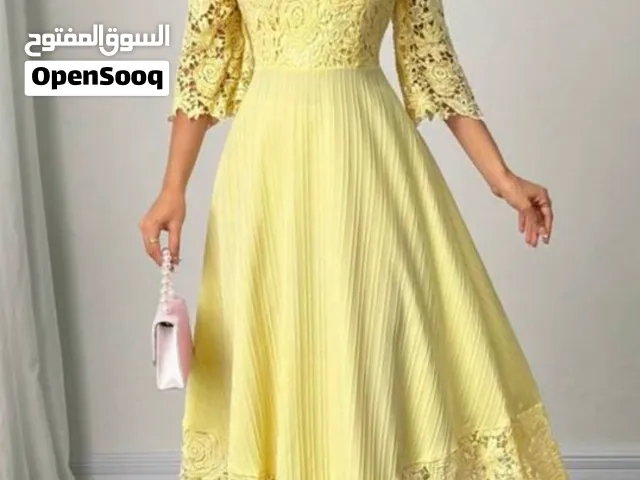 فساتين للبيع جميله