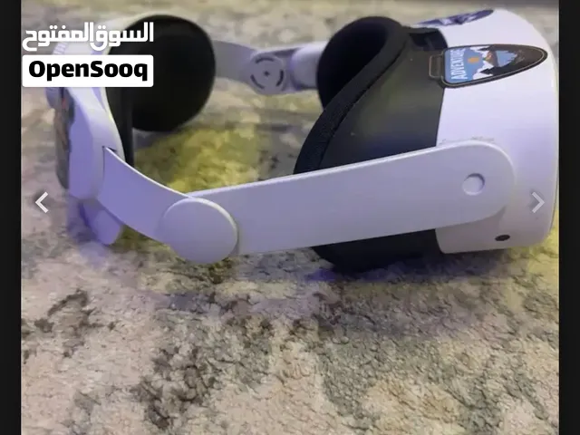 نظارة VR بحالة جيدة، ومناسبة للألعاب وتجربة الواقع الافتراضي