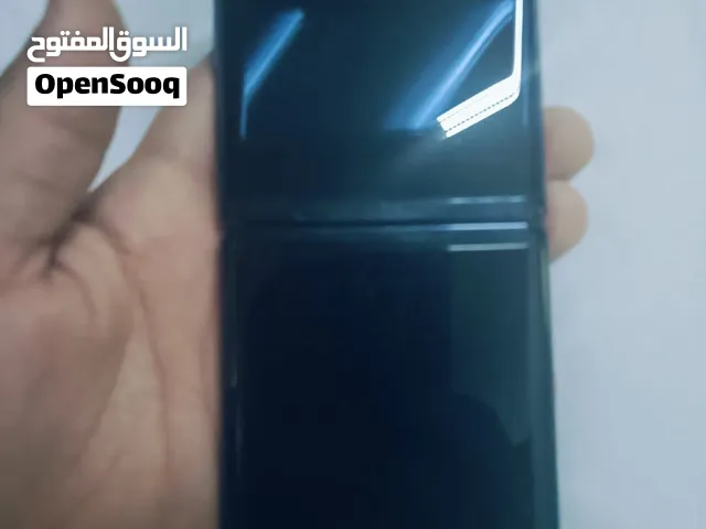 Samsung Galaxy Z Flip 256 GB in Muscat